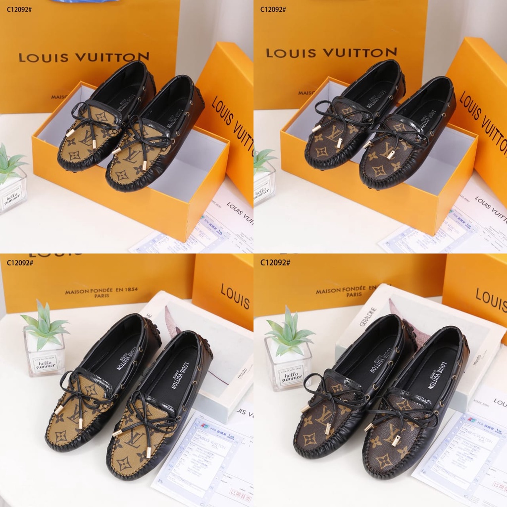 Sepatu LOUIS VUITTON Gloria Flat Loafers C12092