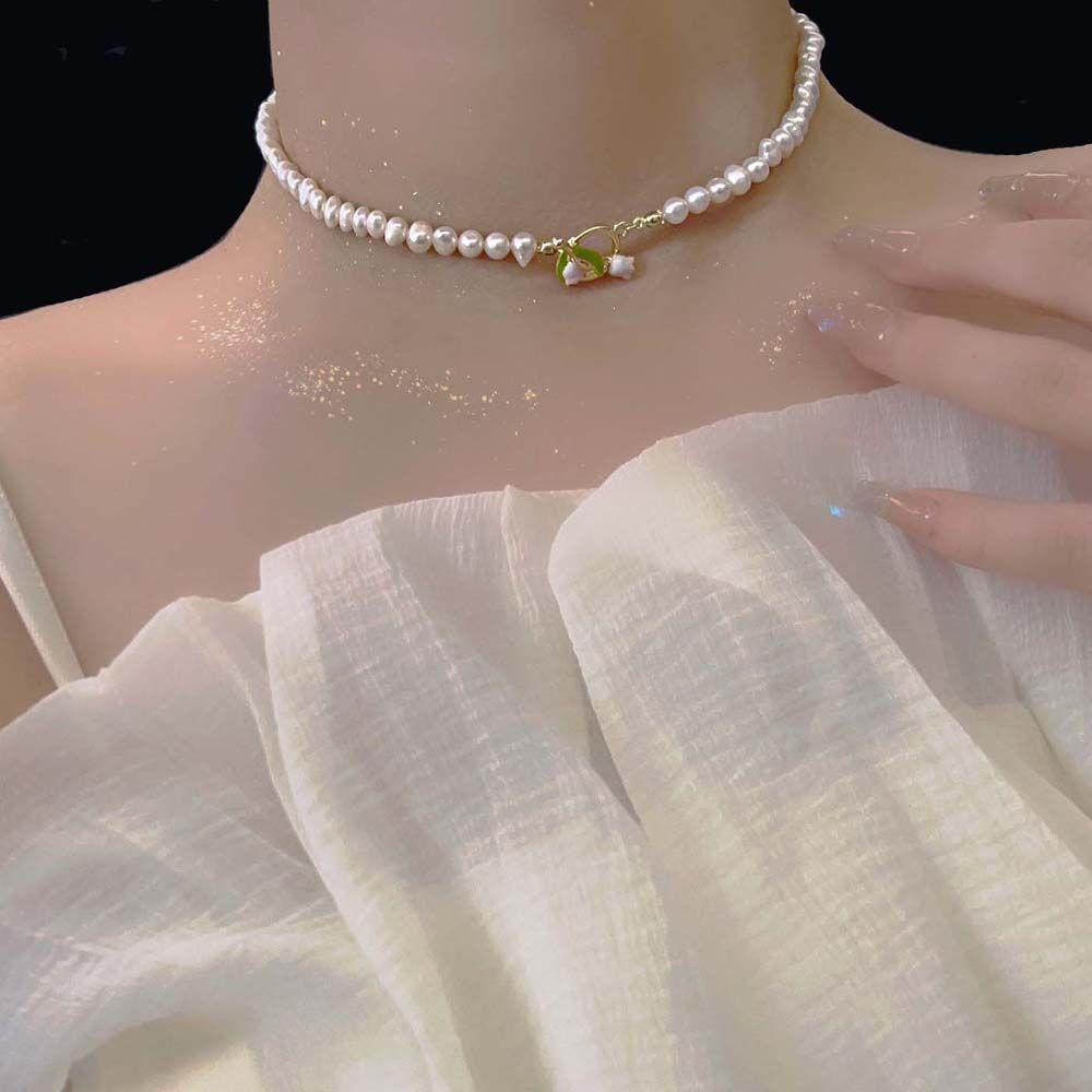 Agustina Tulip Mutiara Kalung Retro Klavikula Kalung Fashion Manis Imitasi Pearl Choker