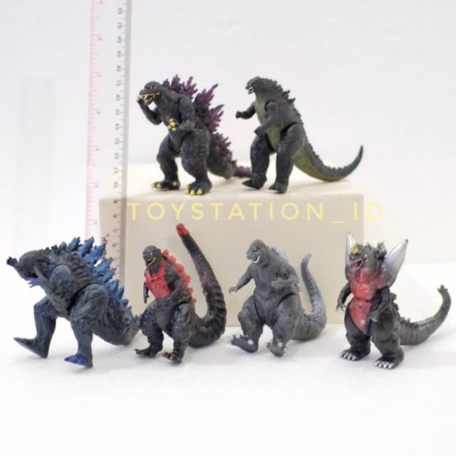  Mainan  Action Figure Monster Godzilla  musuh Ultraman 