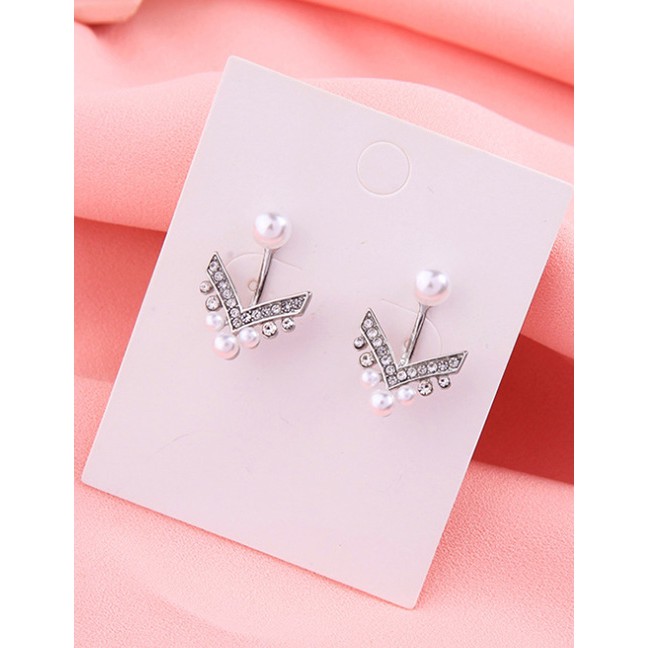 LRC Anting Tusuk SFashion Stud Earrings Diamond Earrings With Diamonds D09012