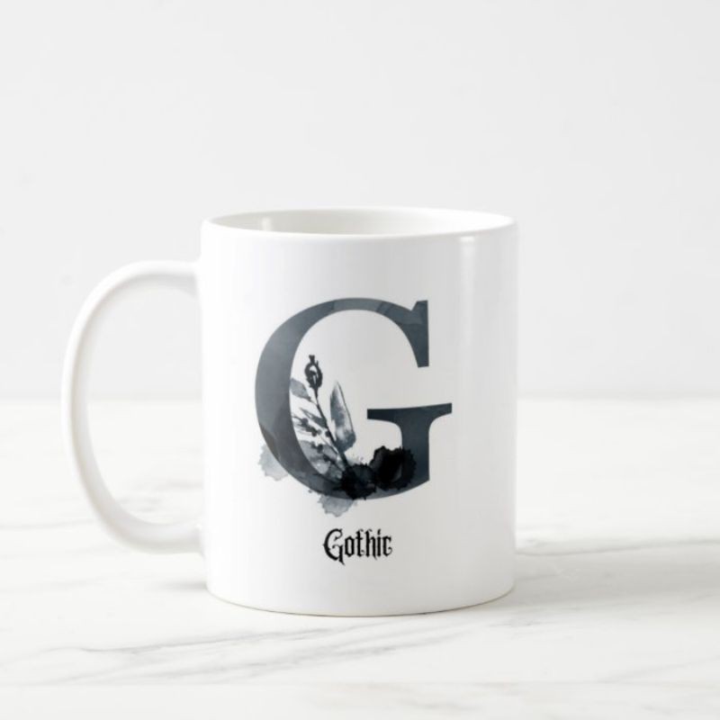 Mug custom inisial huruf nuansa gothic