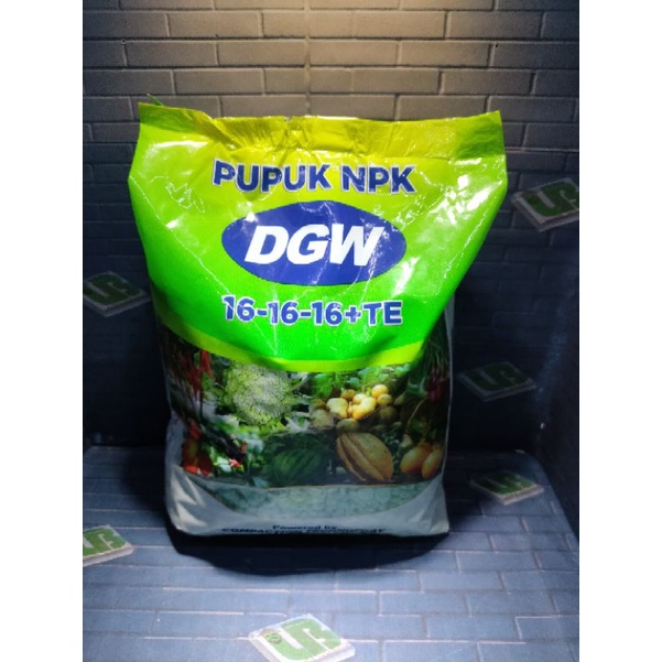 Pupuk Murni NPK 161616 TE 1KG DGW HIJAU MUTIARA tanpa bahan penbawa