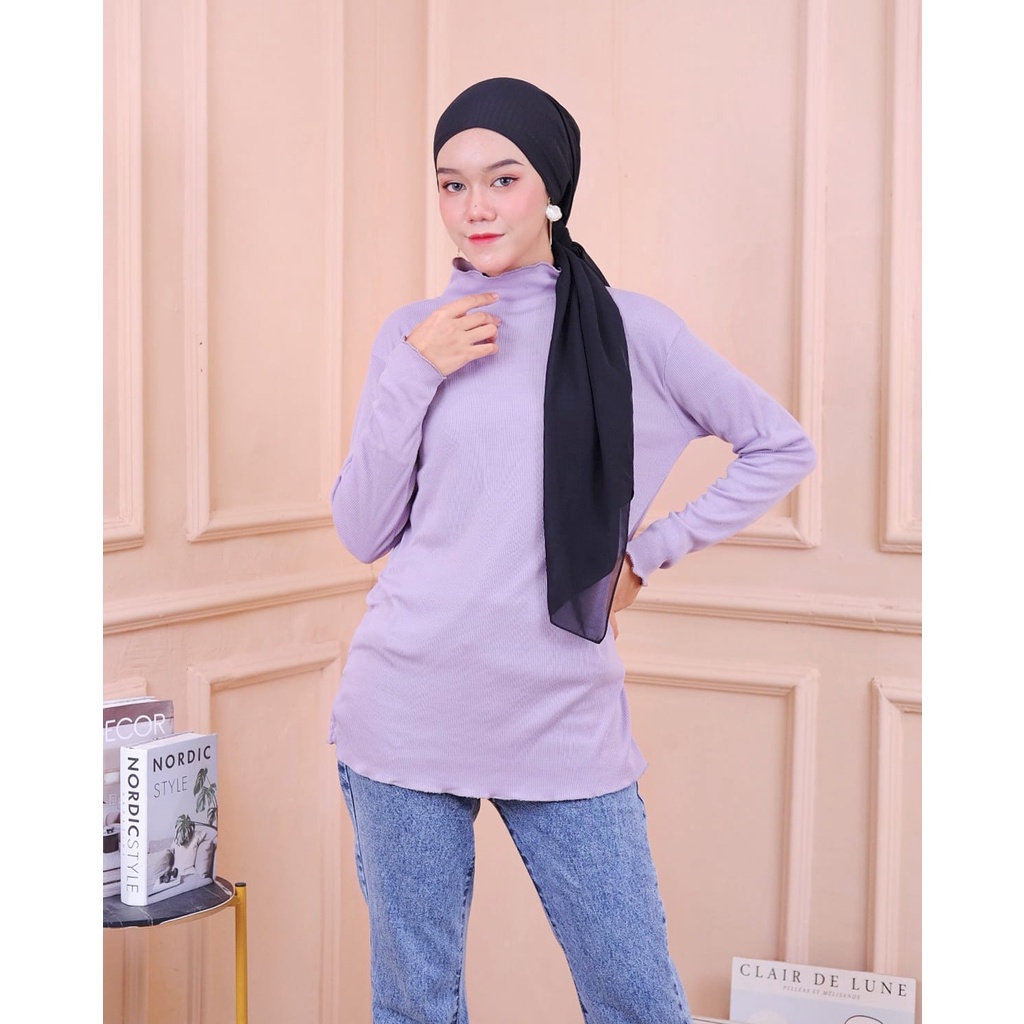 DAISY CURLY SWEATER / INNER RIB PREMIUM TURTLENECK KRIWIL LENGAN PANJANG NECI TOP KAOS CURLY RAJUT KERAH / KAOS POLOS / KAOS LENGAN PANJANG / INNER RUFFLE / INNER HIJAB KENGAN PANJANG BAHAN RIB TEBAL / KAOS CURLY RIB RAJUT KERAH  / INNER TOP TURTLENECK