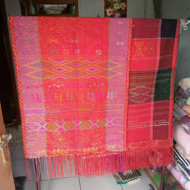 ULOS SADUM BERAGAM KAIN ADAT BATAK TOBA