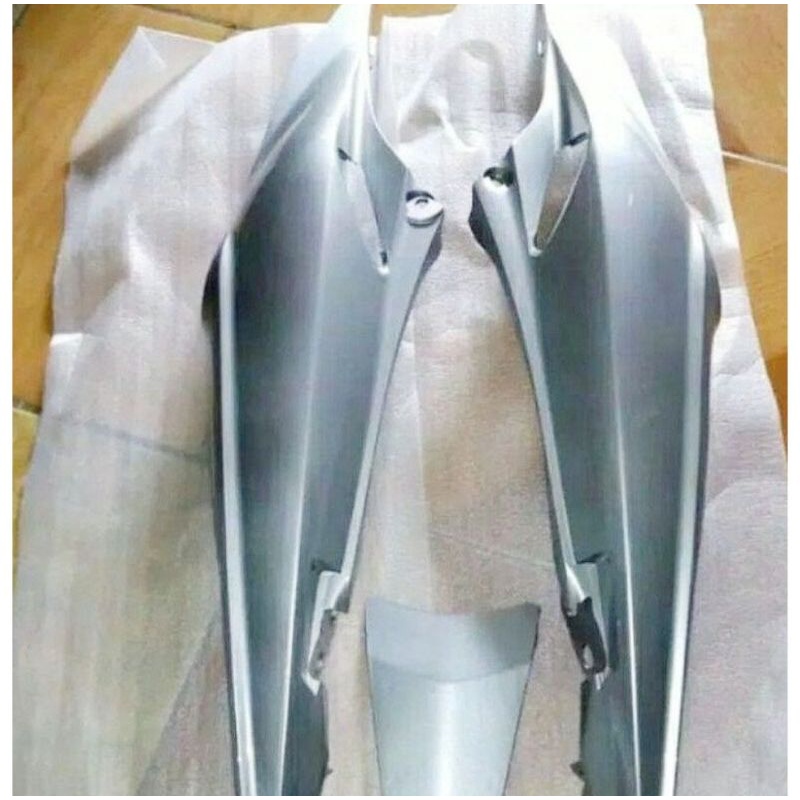 cover bodi Revo lama lancip berkualitas original