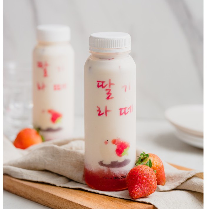 

The Bites - Korean Strawberry latte