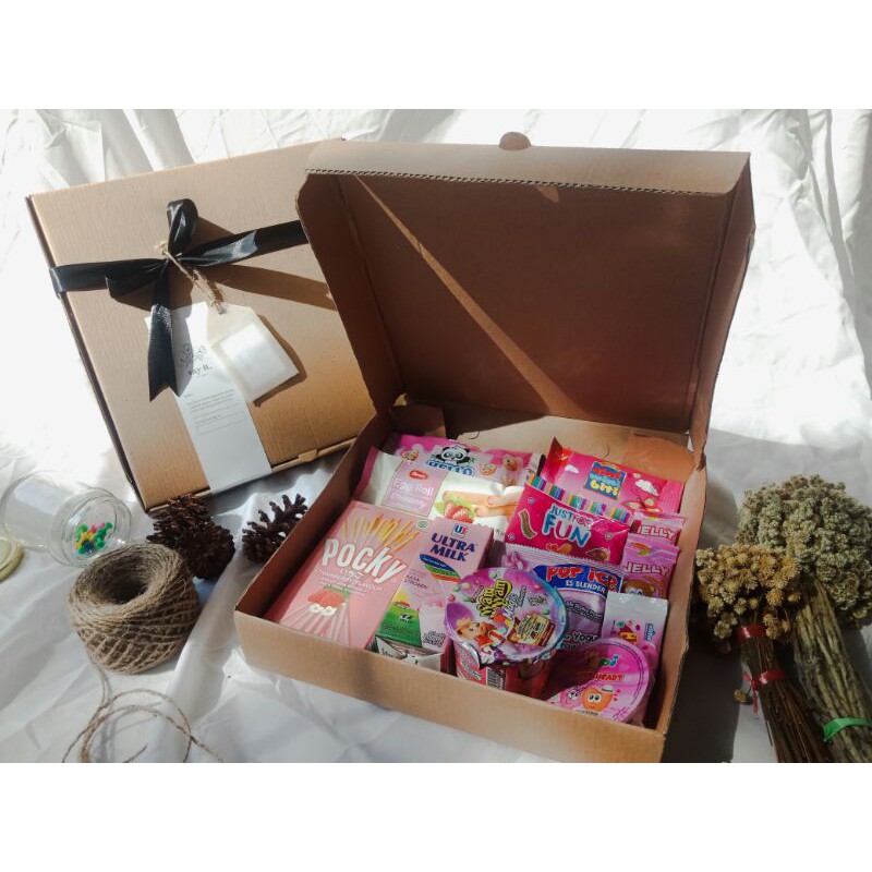 

Snack box | Gift box | Kado