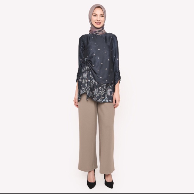 Lyra top navy S by riamiranda