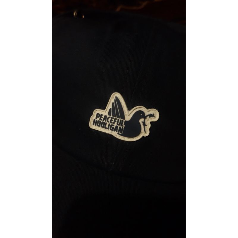 caps peaceful hooligan