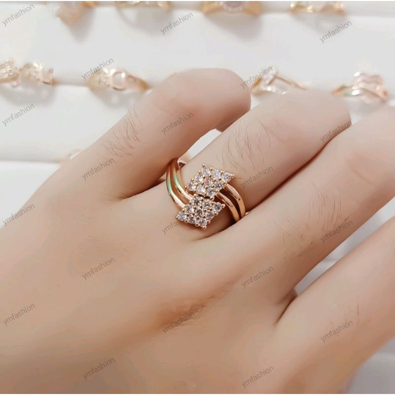 cincin xuping emas dengan permata zircon C04