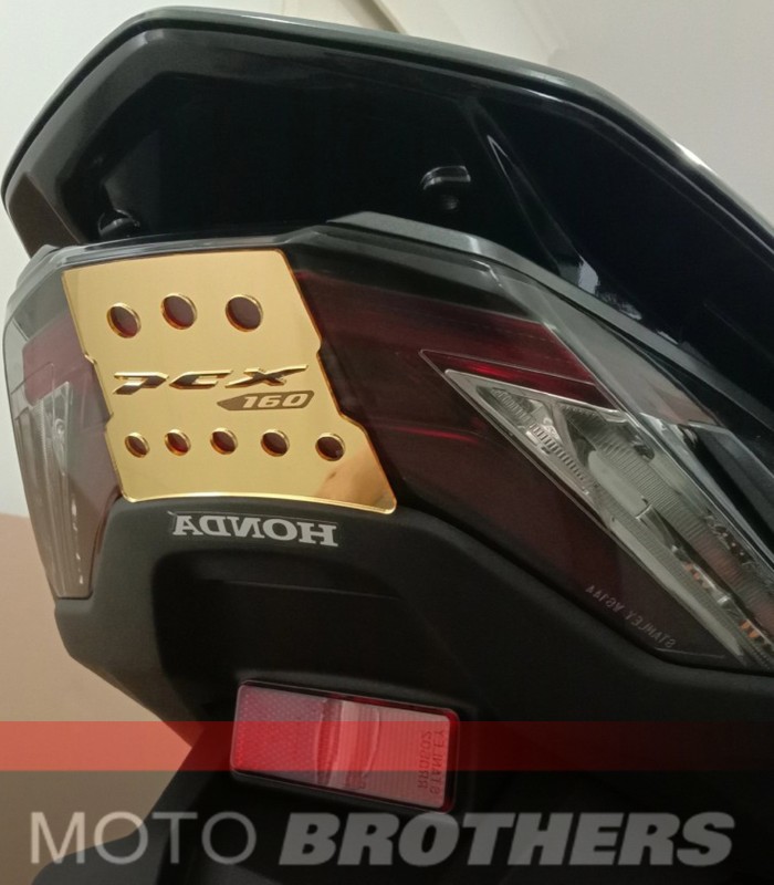 GARNISH LIST LIS TUTUP COVER LAMPU BELAKANG REM ALL NEW PCX160 PCX 160