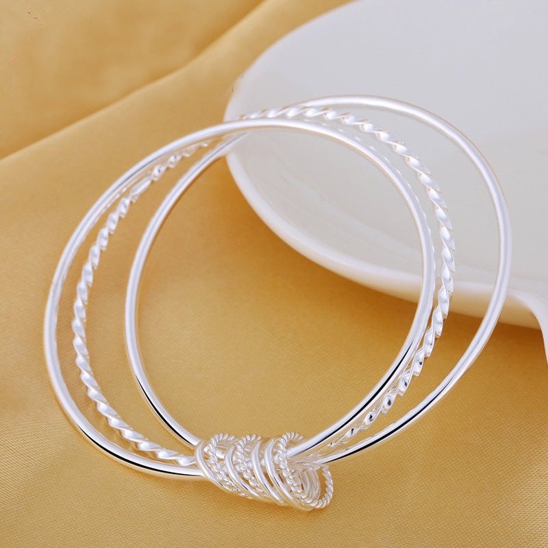 Gelang Bahan Stainless Steel Warna Silver