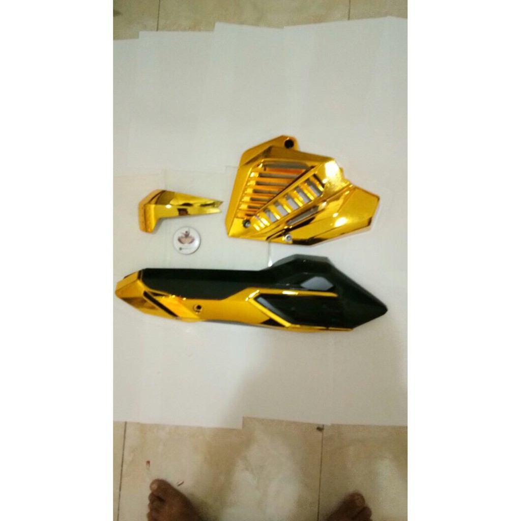 cover Tutup knalpot plus tutup radiator vario tehno 150 125 gold