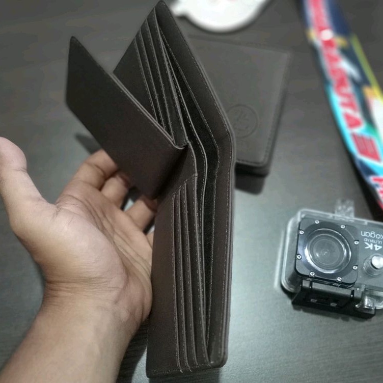 DOMPET KEREN NIH BOS‼️bahanya dari kulit PU berkualitas jenis colombo dop free box #dompet #dompetlipat #dompetcowok