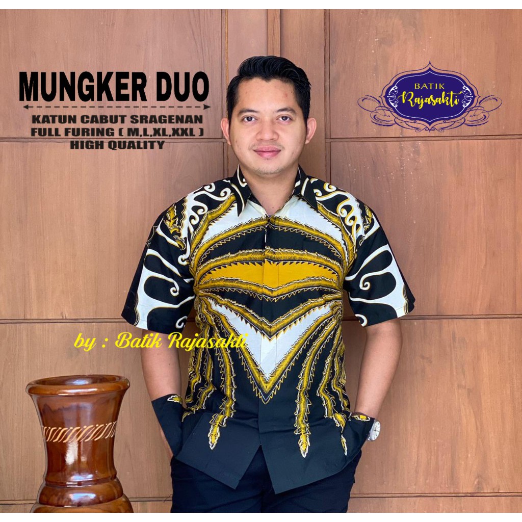 MUNGKER 2 RAJASAKTI KEMEJA BATIK SOLO PRIA LENGAN PENDEK LAPIS FURING ATASAN BATIK PREMIUM MODERN KATUN HALUS BAHUWIRYA  BANAMITRA BANAMITRA PUTIH BANGSAWAN BAYU PUTRA BERLIAN BIRU BHARATAYUDA BIMASENA BIRENDRA BIRU INDAH BRAHMAKERTA BRAHMAKERTA MERAH