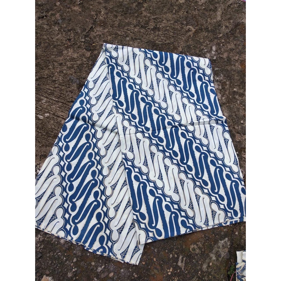 Kain Batik Genes Warna Biru. Batik Genes Biru. Batik Tulis. Batik Warna. Batik Solo. Kain Batik Biru