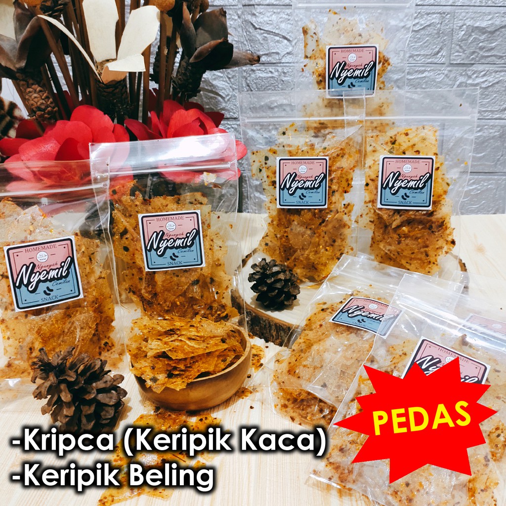 

KERIPIK KRIPCA KRIPIK KACA KRIPIK BELING SNACK CEMILAN RENYAH RASA PEDAS KEMASAN 35 GRAM