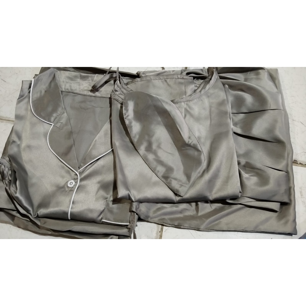 SET PIYAMA SATEN PREMIUM 7IN1 & RAYON 7IN1 READY STOK Kyoro Beauty 7 in 1 - celline-SILVER