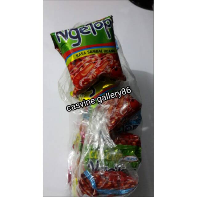 Snack jadul cupcup cup cup ngetop krupuk kerupuk jajanan