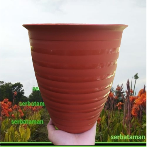 Pot Bunga Taiwan Plastic P-Bee 185 Coklat / Pot Tanaman / Pot Plastik