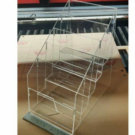 

tempat brosur acrylic a5 5susun, brosur holder akrilik a5