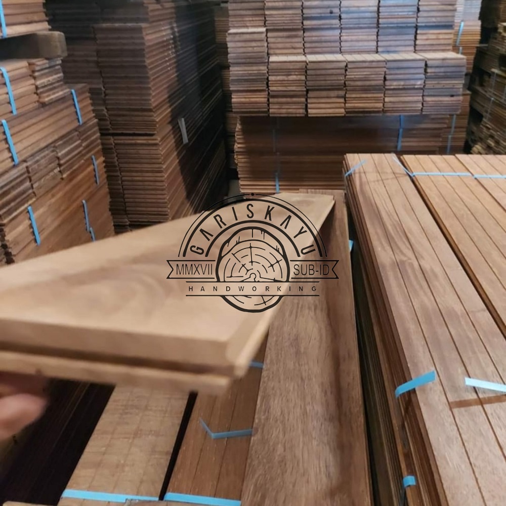 Lantai kayu solid  parkit flooring merbau 60cm