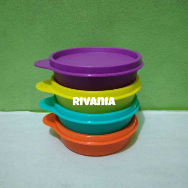 Small Handy Bowl Tupperware (1)