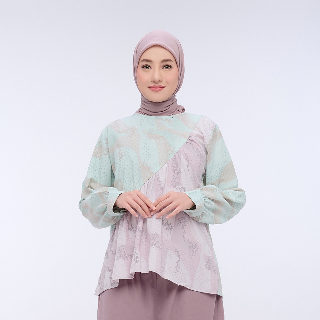 ZM Zaskia Mecca Feat Fanny Fabriana - Xanju Sea Salt Blouse - Jelita Indonesia - Edisi Geopark Belitung