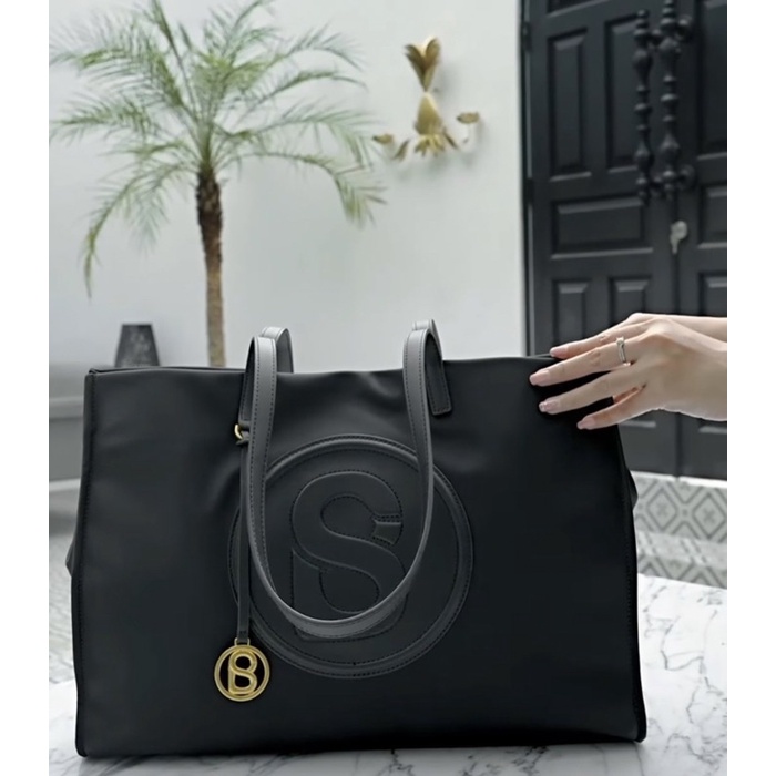 Aaliya Tote Bag Black Buttonscarves