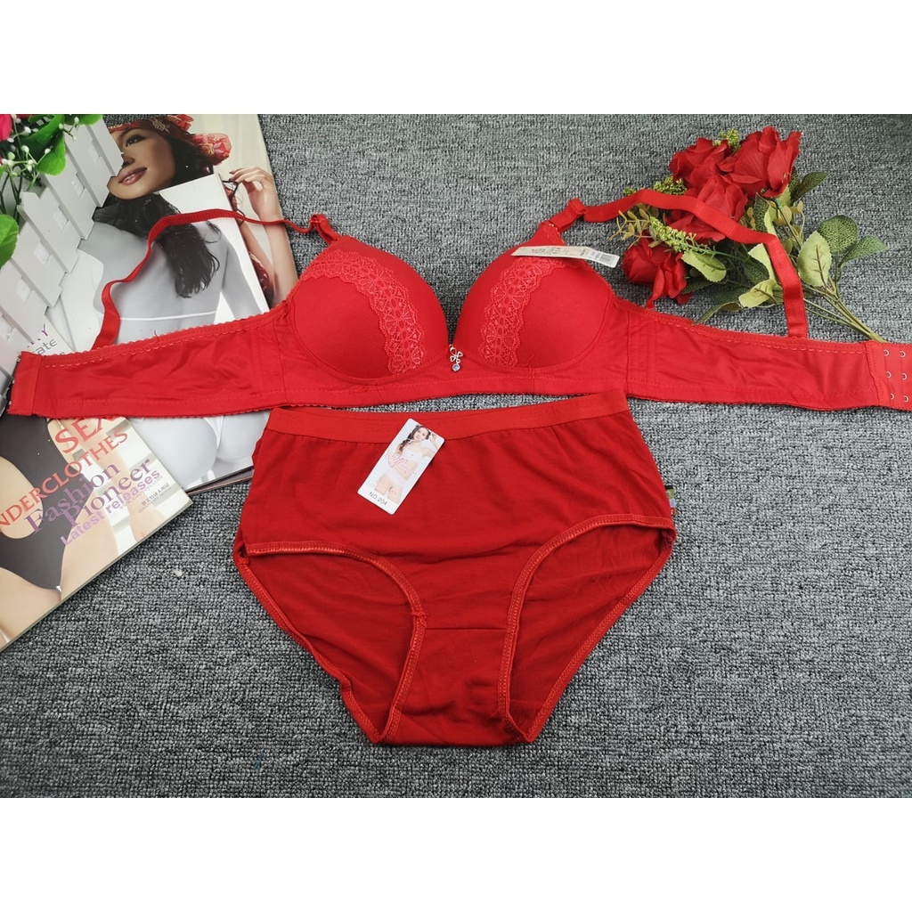 BRA / BH WANITA 1 SET (Bra + cd uk L ) 135 TIDAK ADA KAWAT BUSA TIPIS