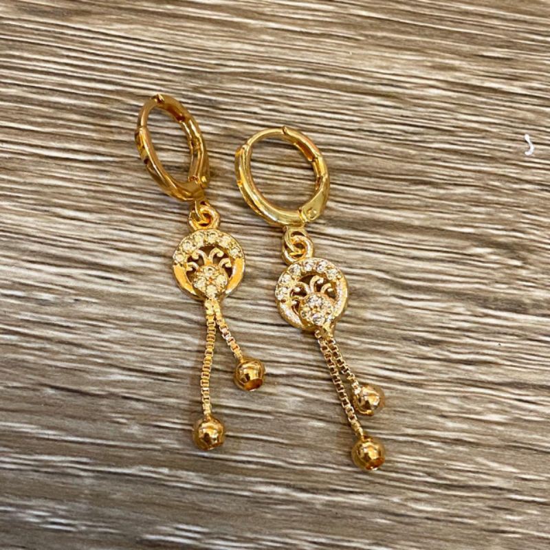 anting jepit gantung jurai bola titanium gold
