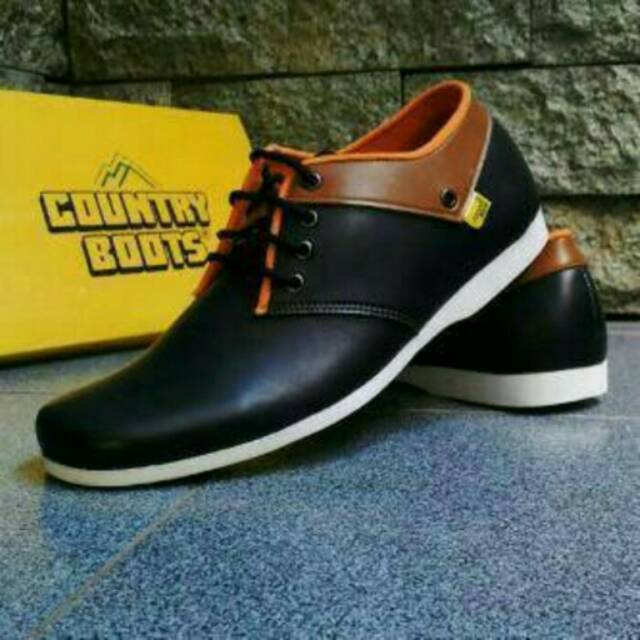 Sepatu pria country boots kombinasi