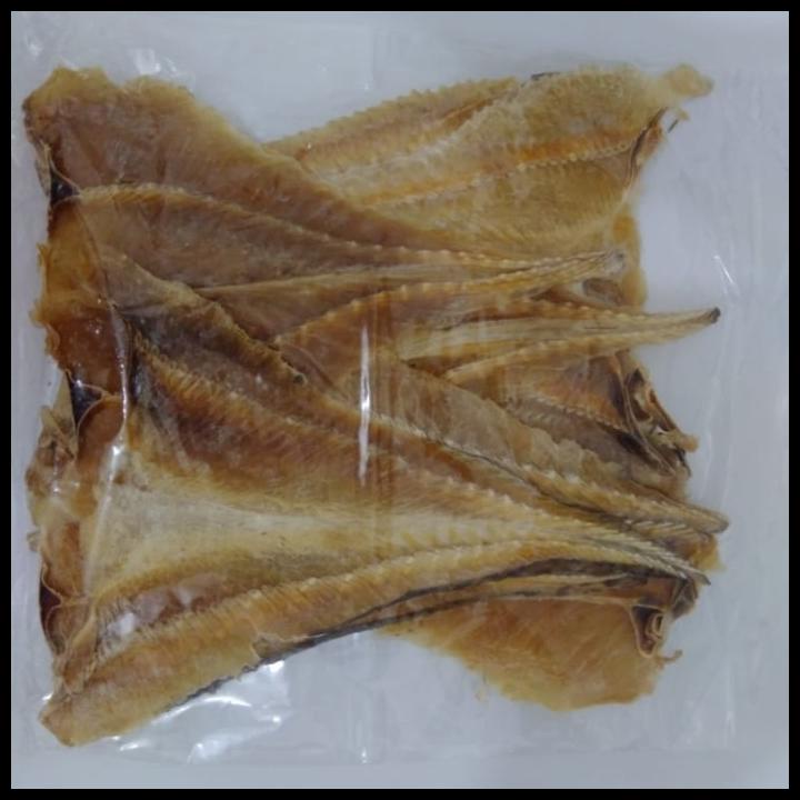 

Ikan Asin Pari Kipas / Ikan Asin Pari Mdn / Ikan Asin Pari Tipis 250