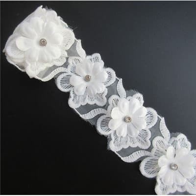 Lace Patch - White Flower Beading #24 (4pcs)