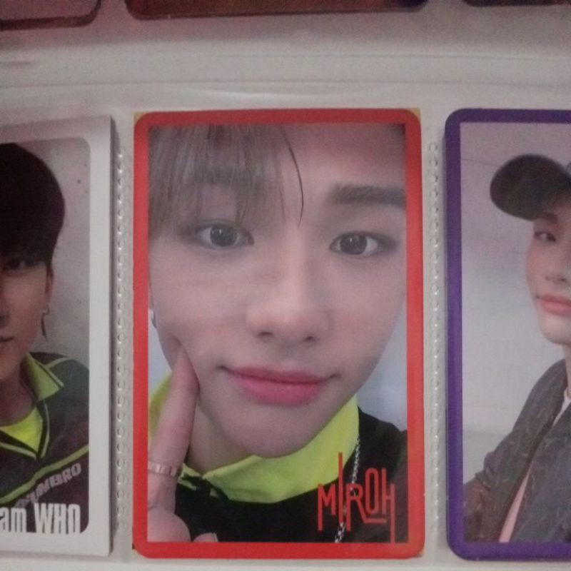 Photocard Hyunjin Red Border