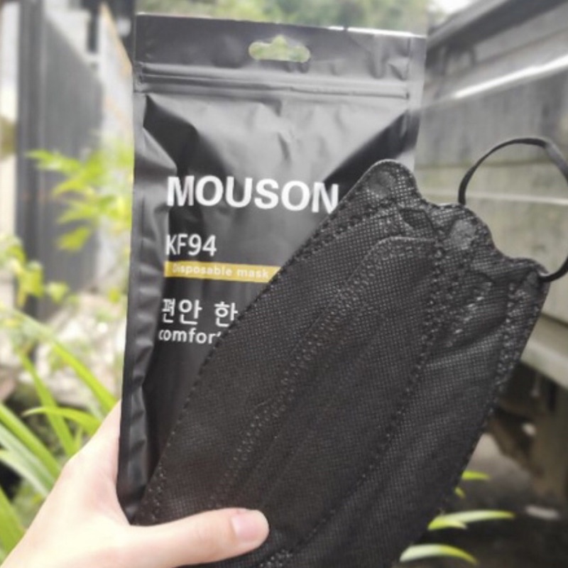 MASKER KF94 EARLOOP 3 PLY 1 PACK MERK MOUSON JSP WARNA PUTIH HITAM ABU KF 94 NYAMAN DIPAKAI | RUMIFY