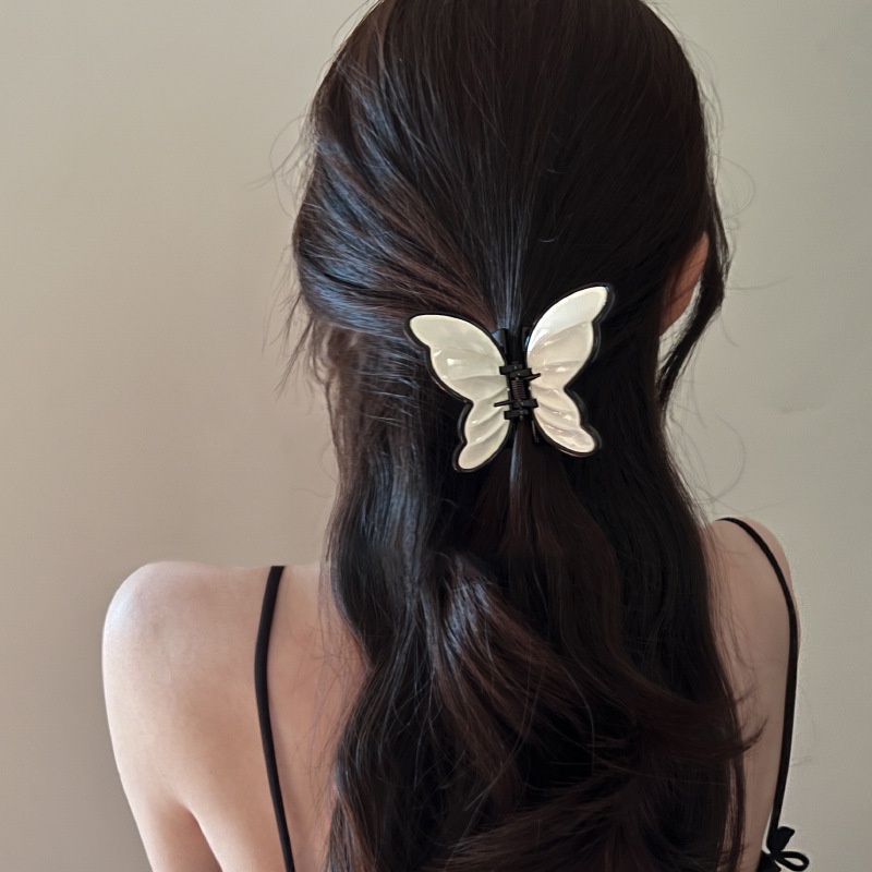 Butterfly Jepit Rambut Bentuk Kupu-Kupu / Hiu Model Simple