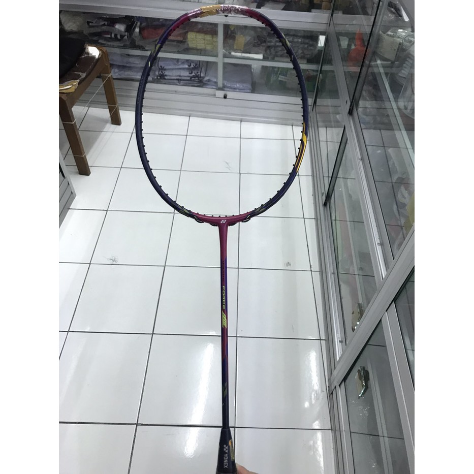 raket yonex voltric force LCW