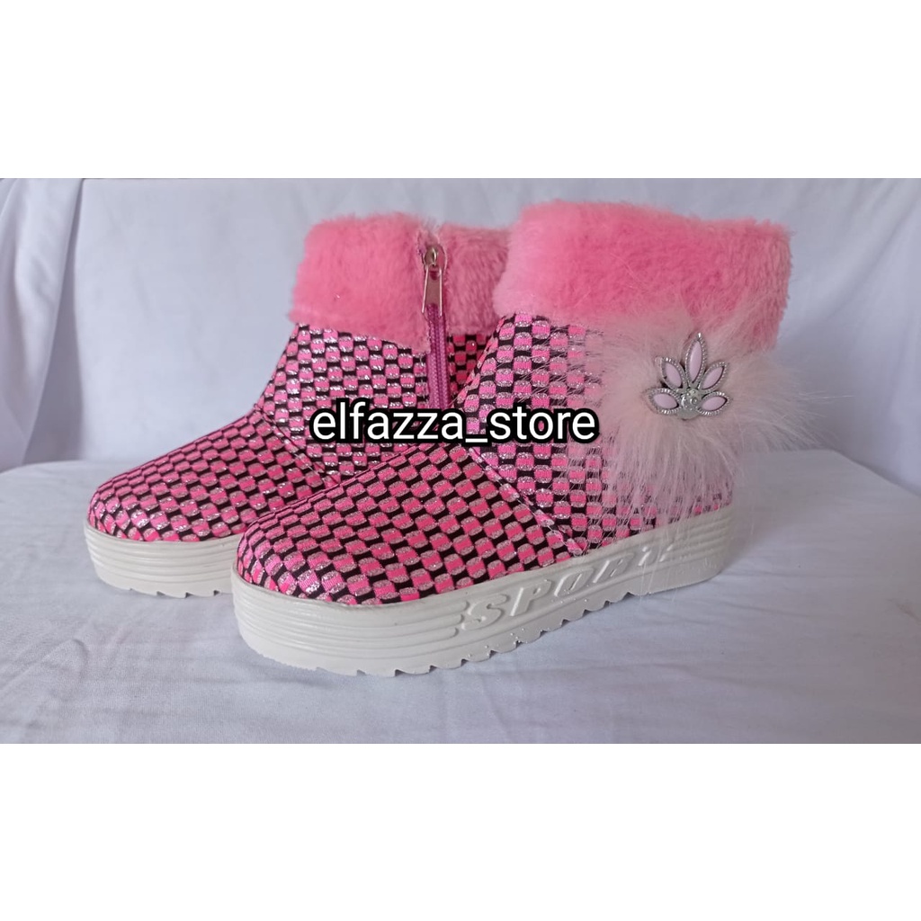 spatu anak perempuan/spatu boots /spatu bullu