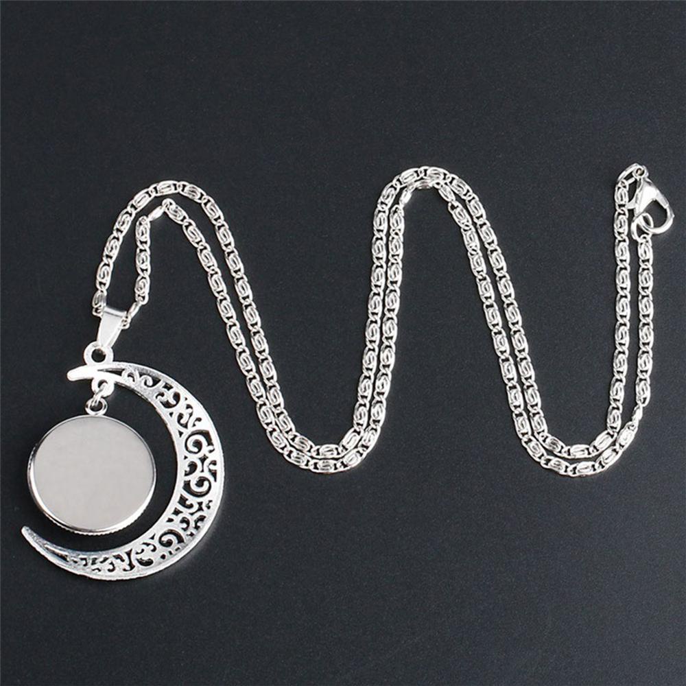 Kalung Rantai Choker Liontin Bulan Sabit Anime Demon Slayer Bahan Kaca Untuk Unisex