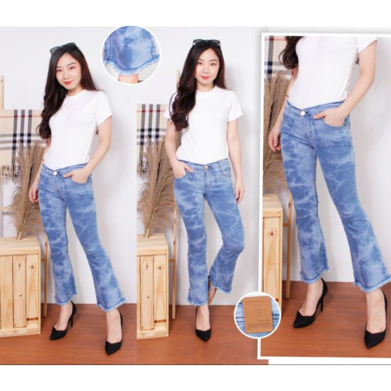 Cutbray 7/9 Jeans wanita