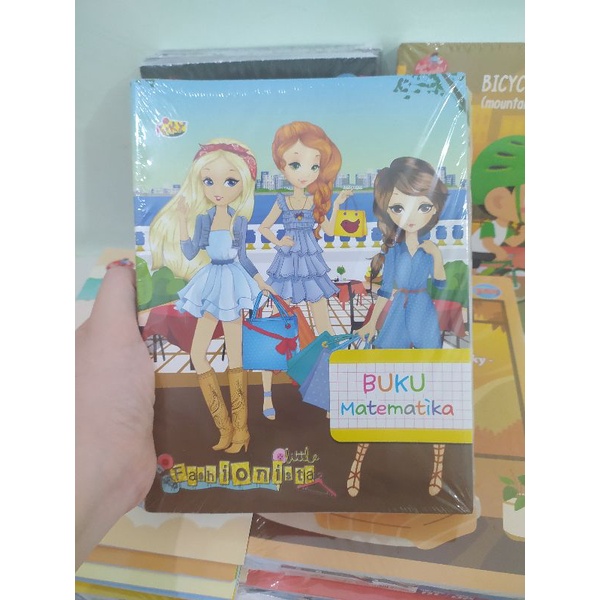 

SIDU Buku Tulis Kotak Kecil Strimin Matematika