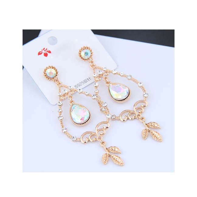 LRC Anting Tusuk Fashion Gold Hollow Drop Earrings A58806