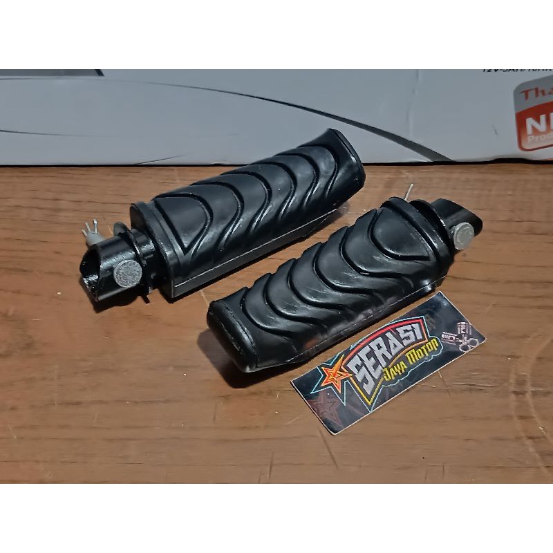 FOOT KARET STEP BELAKANG BALDE REVO ABS BEAT SCOOPY SPACY VARIO