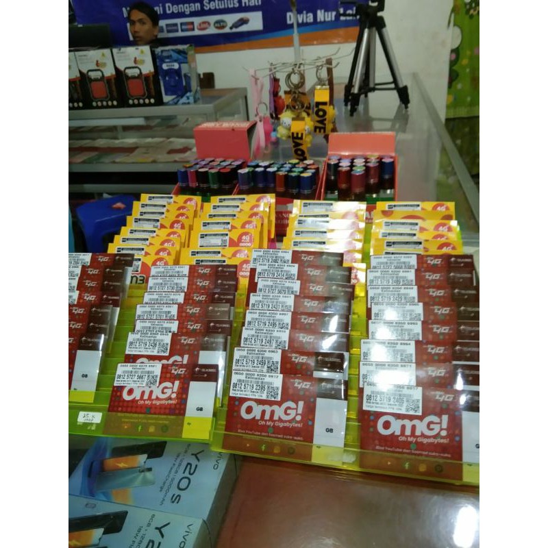 perdana indosat dan telkomsel sudah aktif/registrasi