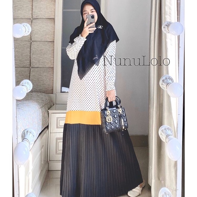 Polka dress by NunuLolo