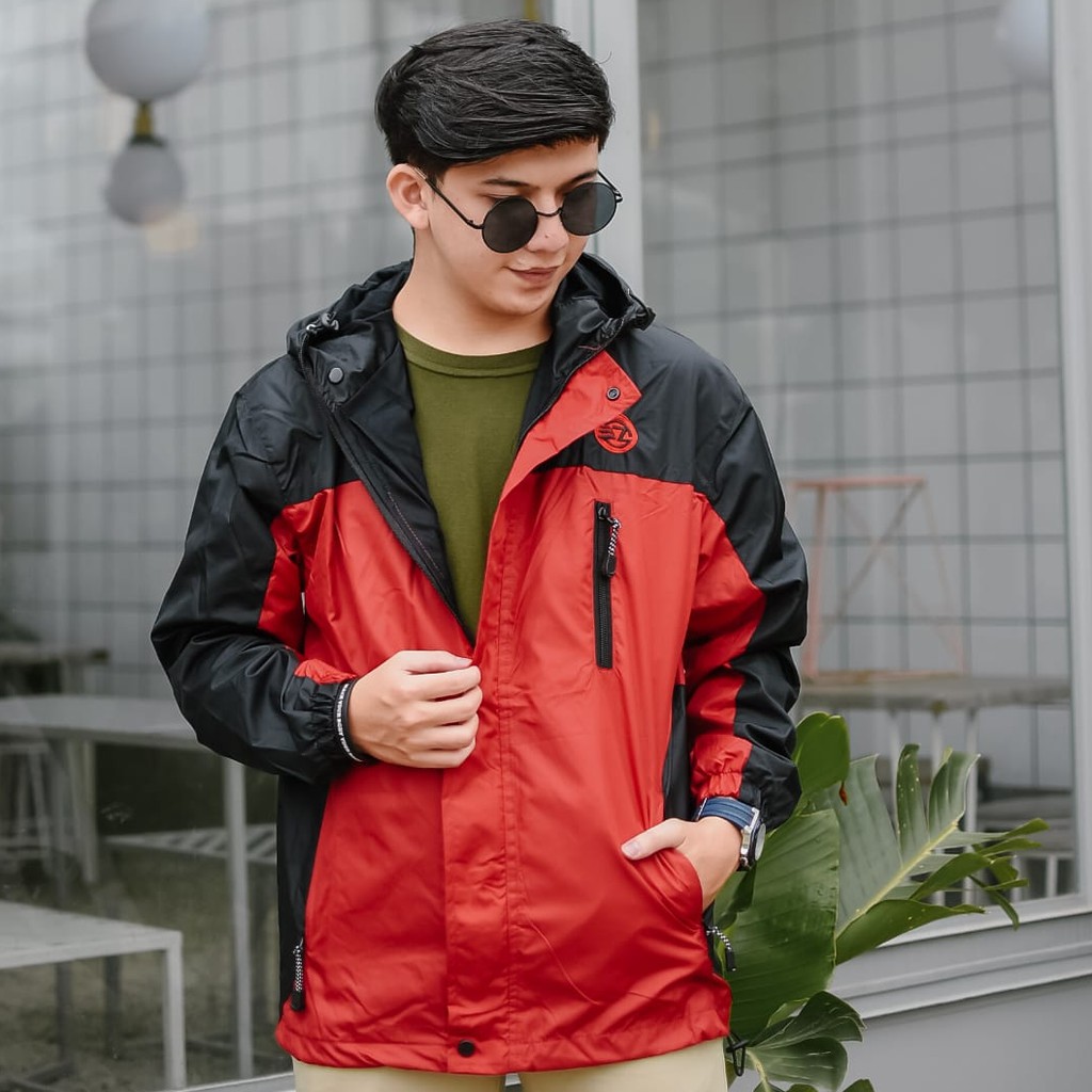 Public - Jaket Outdoor Elzano Comby - Jaket Parasut Waterproof Pria