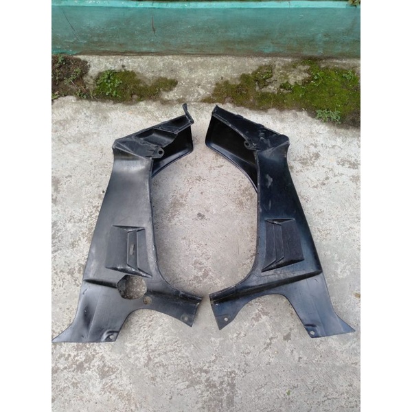 body sayap luar Suzuki Crystal original