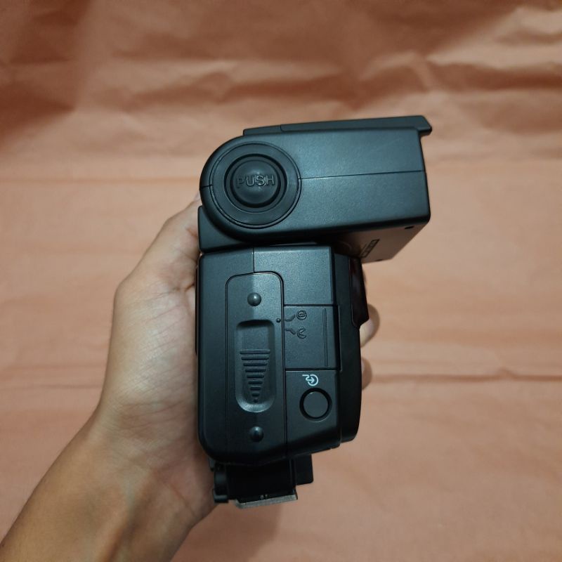 Flash Nikon SB 600 Nikon SB-600 Mungil Ringkas