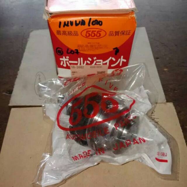 Ball Joint Bawah Fortuner / Innova ( Jamin Asli 555 Jepang )